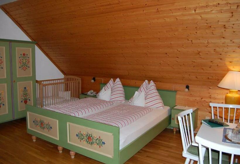 חדר סטנדרט לשלושה, Gasthof Martinihof