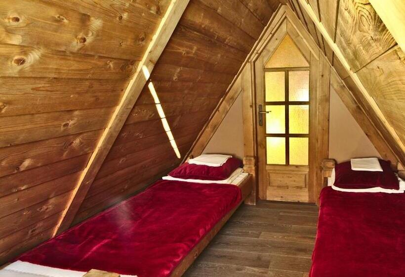 استودیو استاندارد با چشمانداز, Goralski Dwor