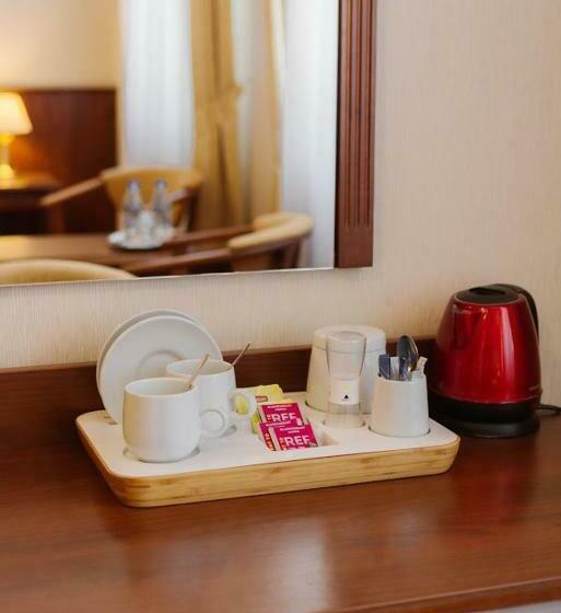 스탠다드 룸, Jakub Sobieski