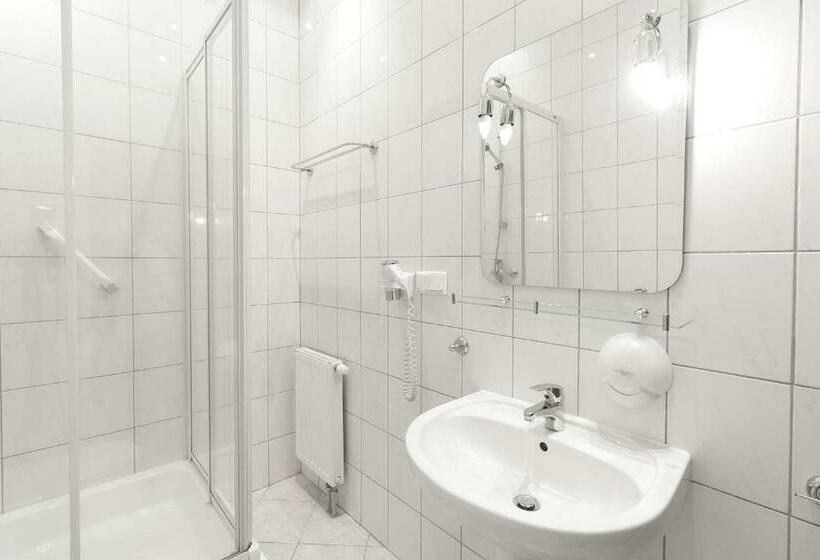 스탠다드 룸, Jan Sander