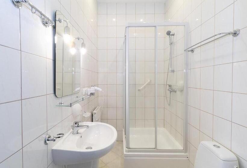 스탠다드 싱글 룸, Jan Sander