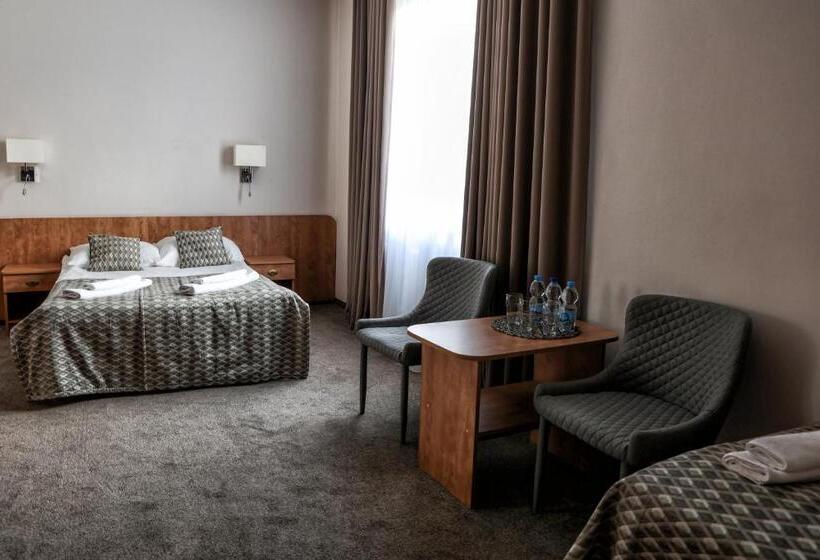 디럭스 룸, Jan Sander