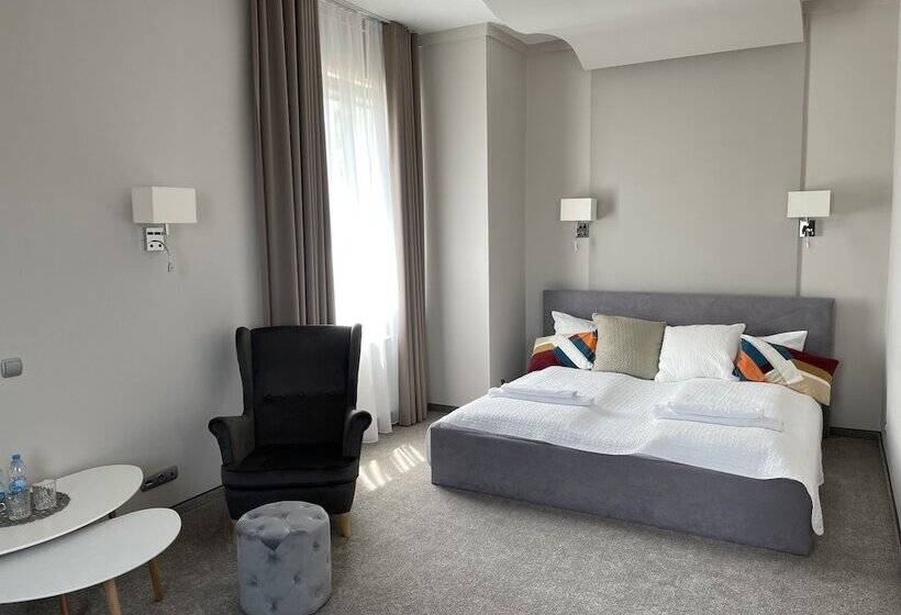 침실 1개 아파트, Jan Sander