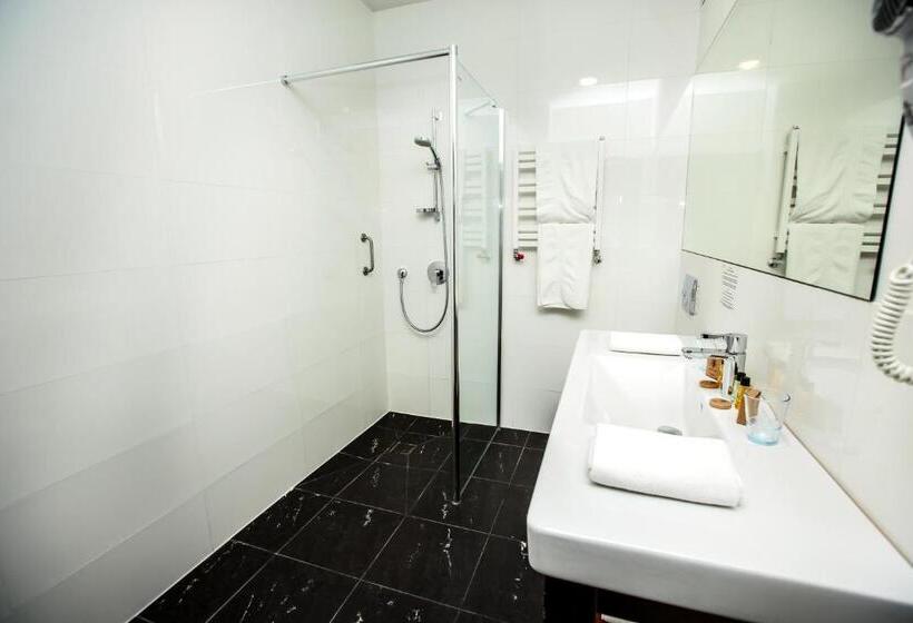 اتاق سوپریور, Lawendowe Termy