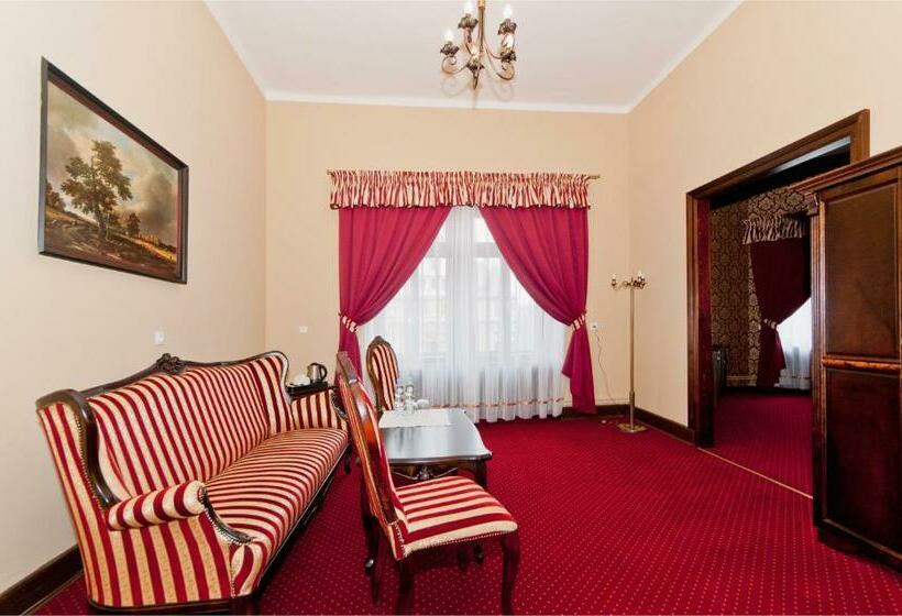 １ベッドルームアパートメント, Moszna Zamek