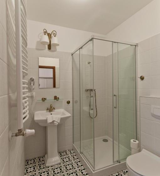 デラックスルーム, Moszna Zamek