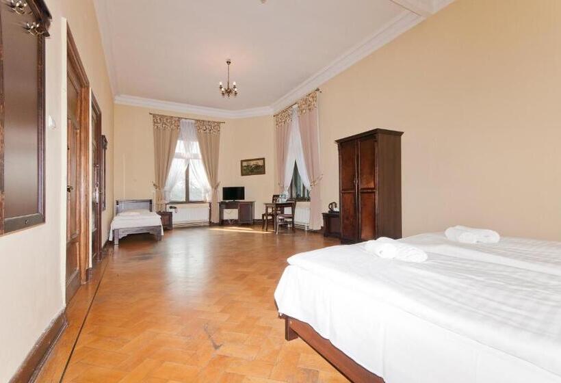 デラックススタジオ, Moszna Zamek