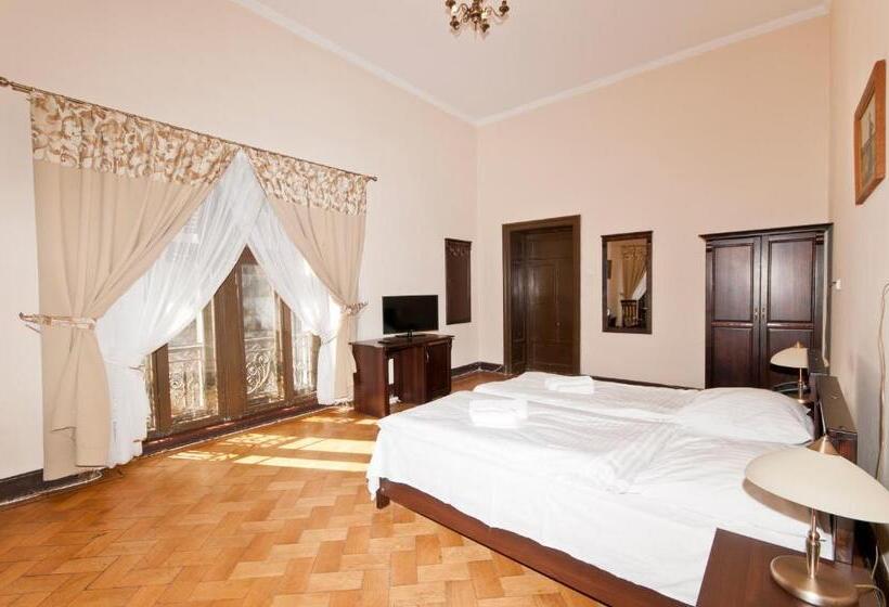 デラックススタジオ, Moszna Zamek