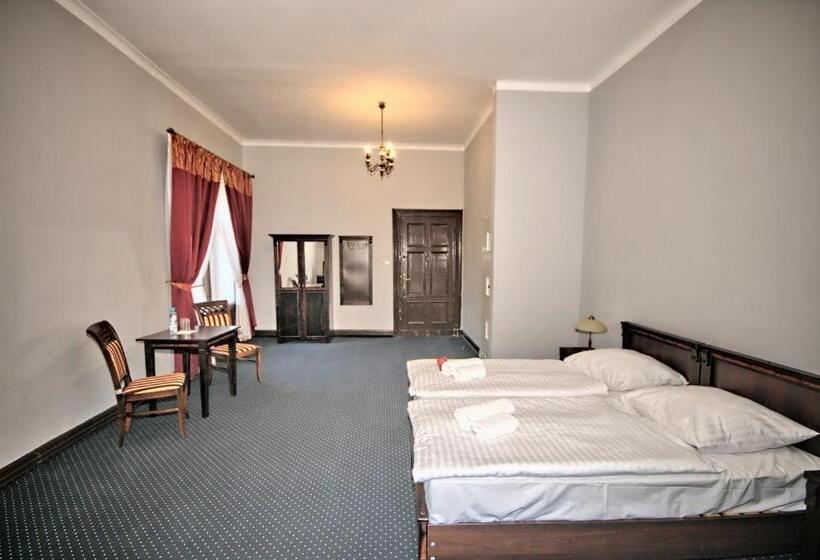 デラックスルーム, Moszna Zamek