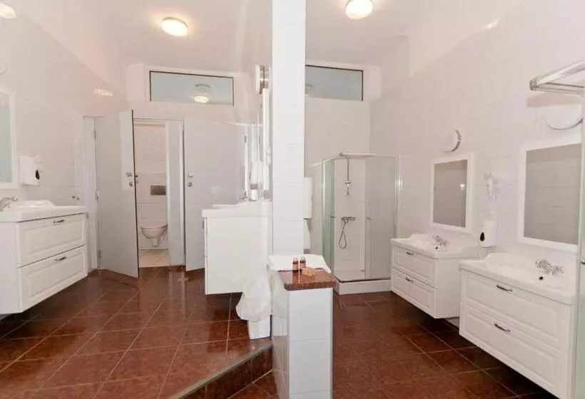 Standard room with outdoor bath, Moszna Zamek