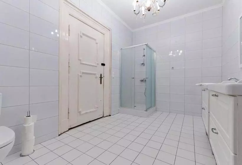 Standard room with outdoor bath, Moszna Zamek