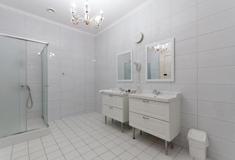 Standard room with outdoor bath, Moszna Zamek