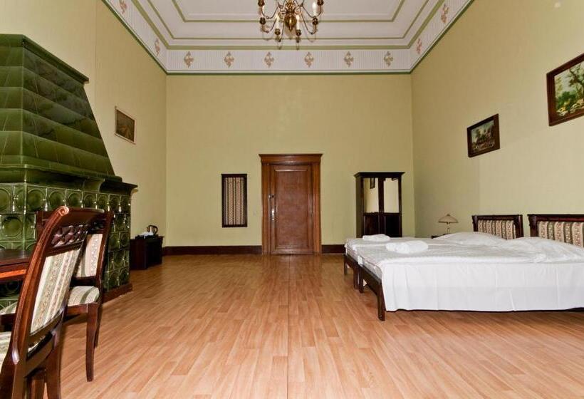 Standard room with outdoor bath, Moszna Zamek