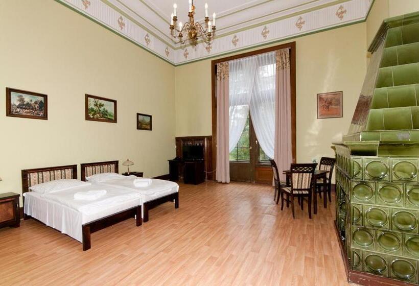 Standard room with outdoor bath, Moszna Zamek