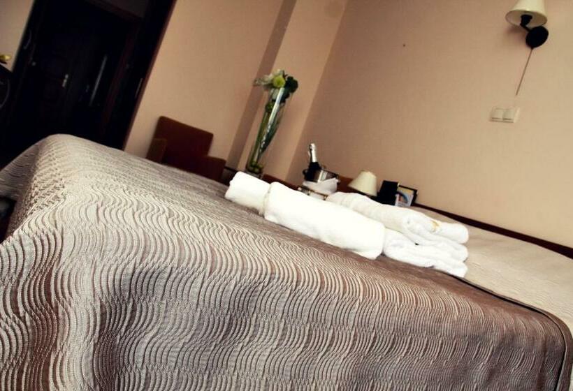 スタンダードルーム, łokietek