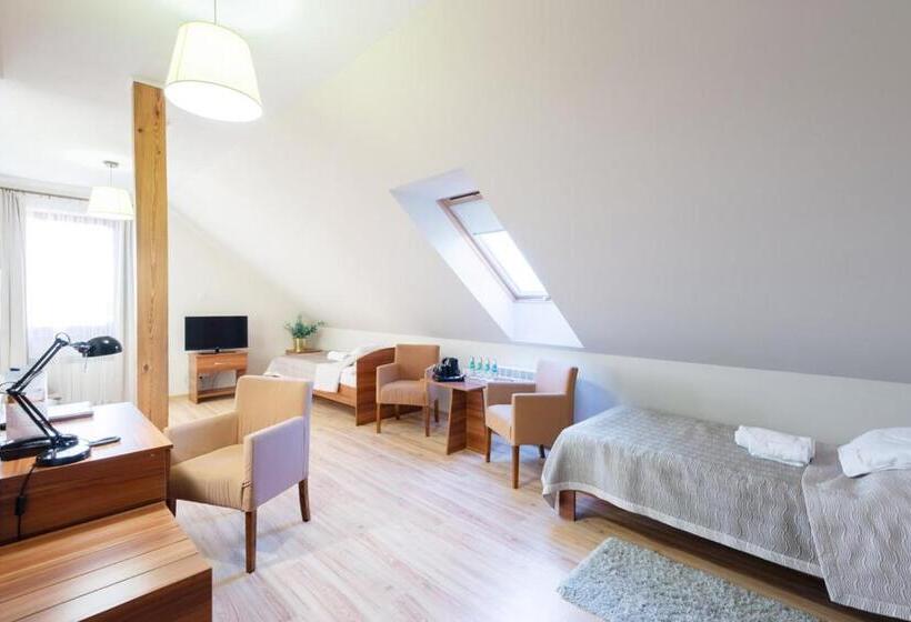 スタンダード４人部屋, łokietek