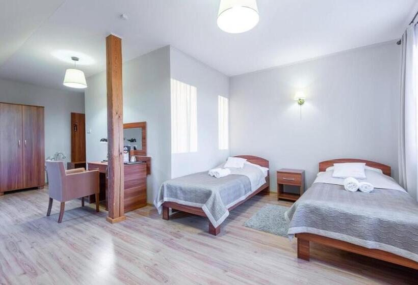 スタンダード４人部屋, łokietek