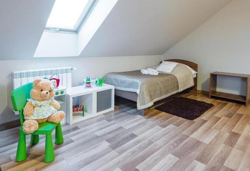 Quarto Triplo Estandar, łokietek