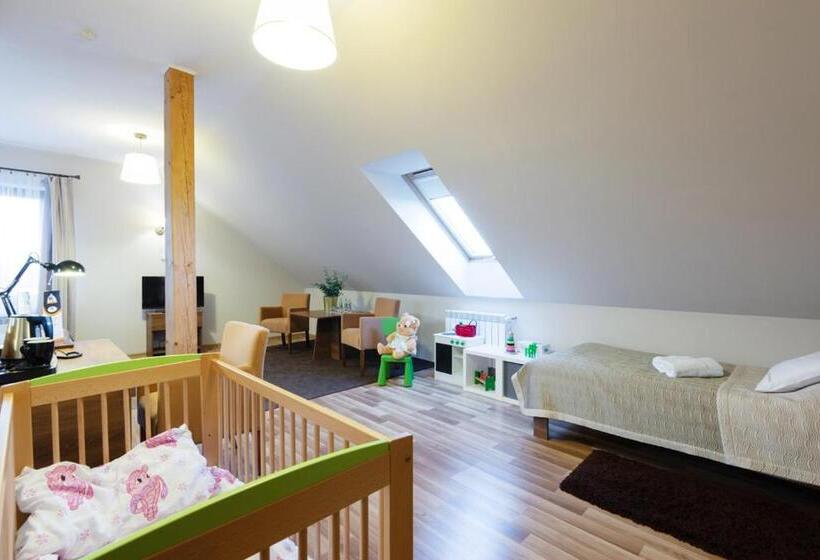 スタンダードトリプルルーム, łokietek