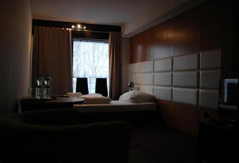 استودیوی استاندارد, Panorama