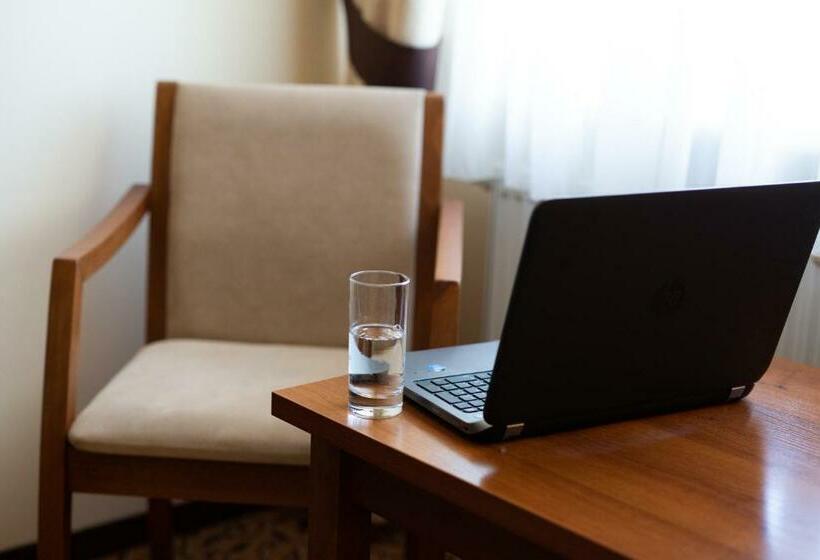 غرفة كومفورت, Panorama