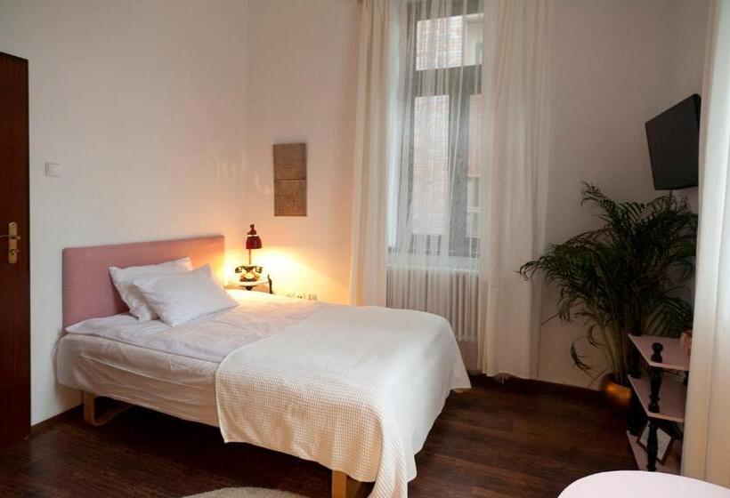 اتاق استاندارد یک نفره, Pensjonat Pod Jemiołą