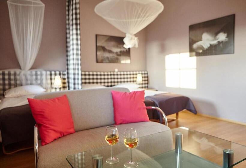 اتاق استاندارد سه نفره, Pensjonat Pod Jemiołą