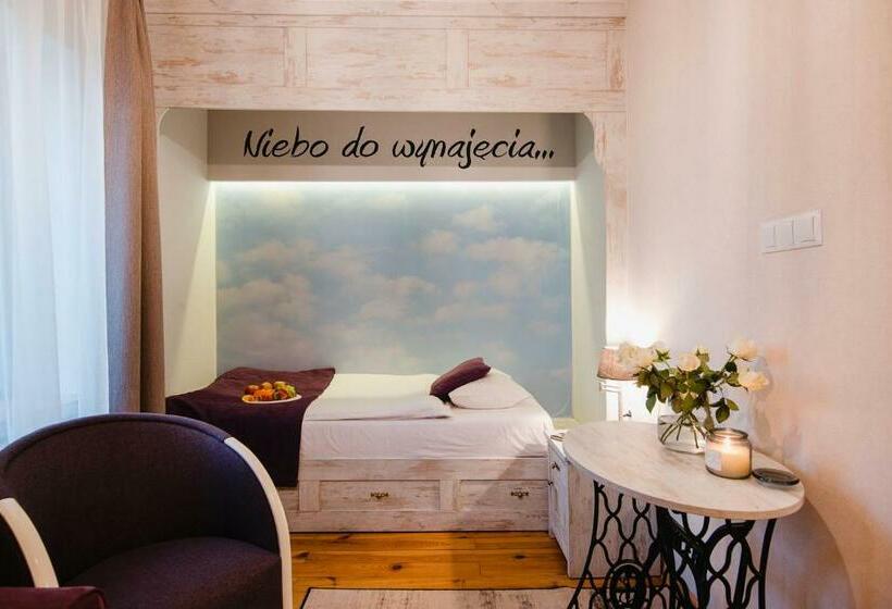 标准单人间, Podklasztorze