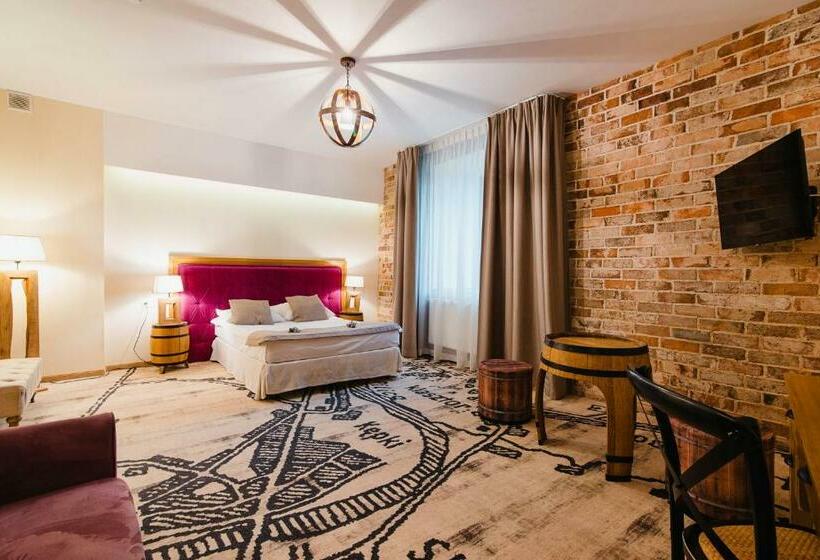 高级大房间, Podklasztorze