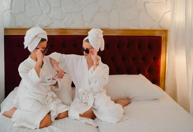 高级大房间, Podklasztorze