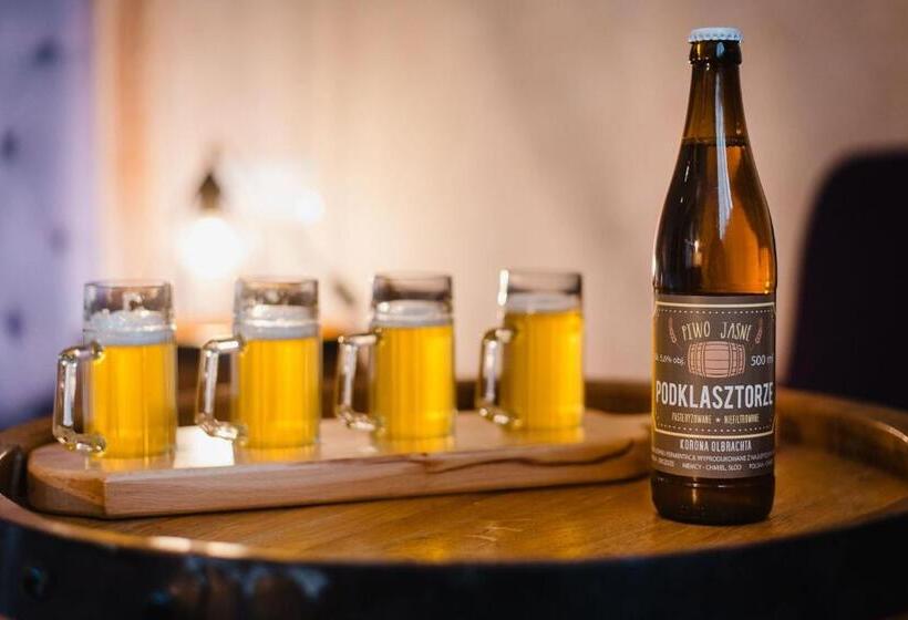 豪华房间, Podklasztorze