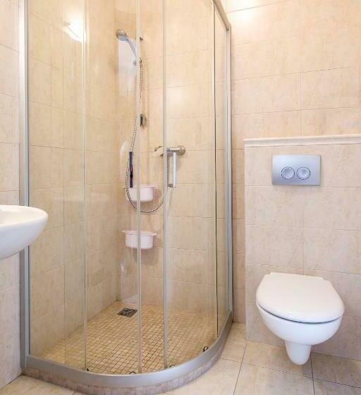 غرفة قياسية, Willa Arkadia