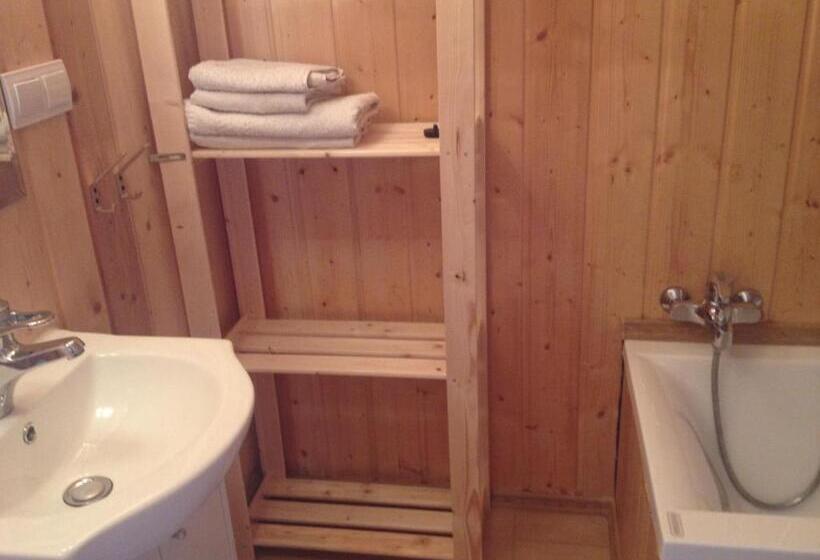 エコノミールーム, Rezydencja Lux