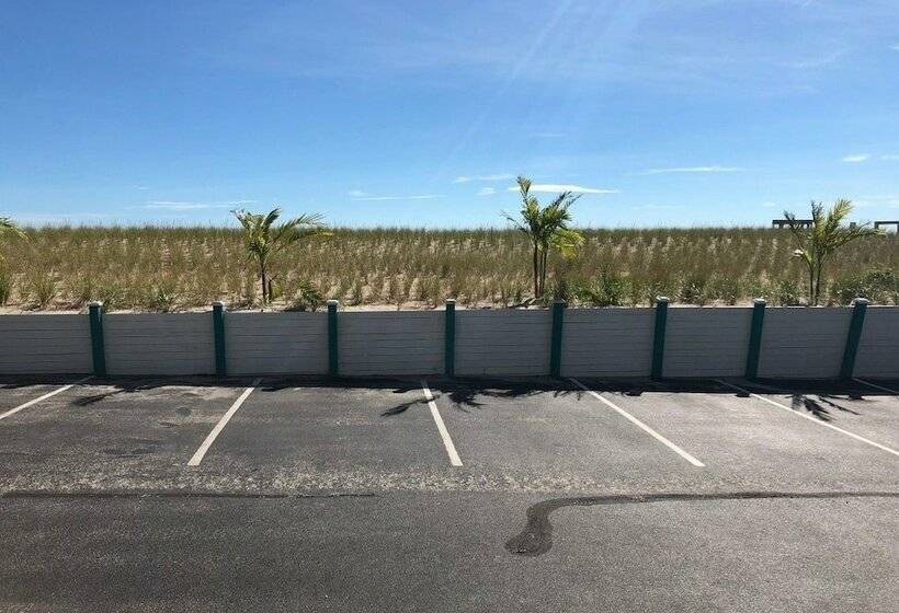 Номер Стандарт, Spray Beach