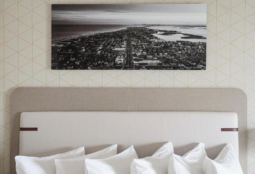 סוויטה משפחתית, Spray Beach