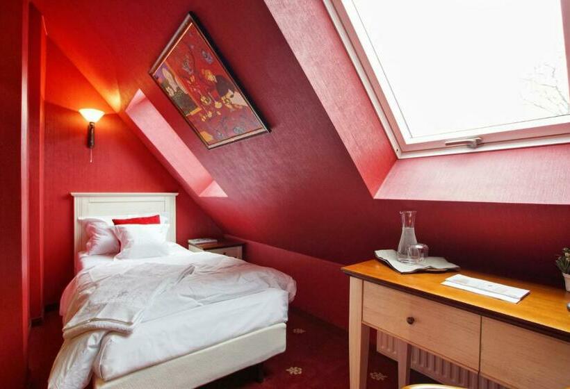 חדר אקונומי יחיד, Versant Hotel & Spa