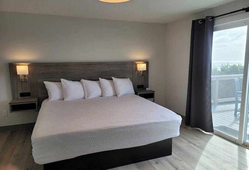 سوئیت خانواده 2 خوابه, West Beach Suites