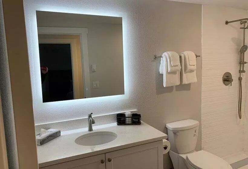 オーシャンビュースイート, West Beach Suites