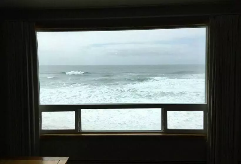 ファミリースイートの2ベッドルーム, West Beach Suites