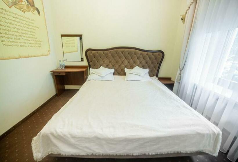 スタンダードルーム, Zamek Dubiecko