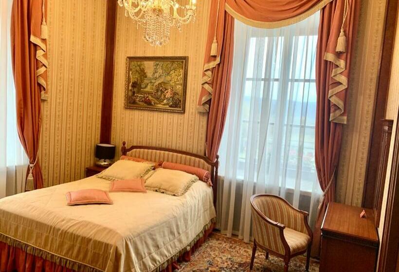 １ベッドルームのデラックスアパートメント, Zamek Dubiecko