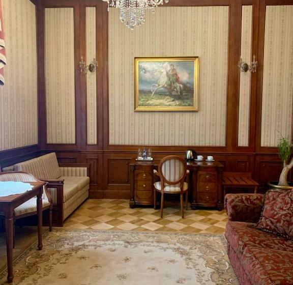 １ベッドルームのデラックスアパートメント, Zamek Dubiecko