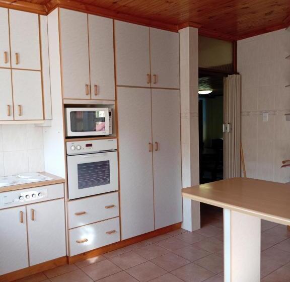 デラックスルーム, Beyond New House