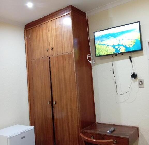 スタンダードルーム, Beyond New House