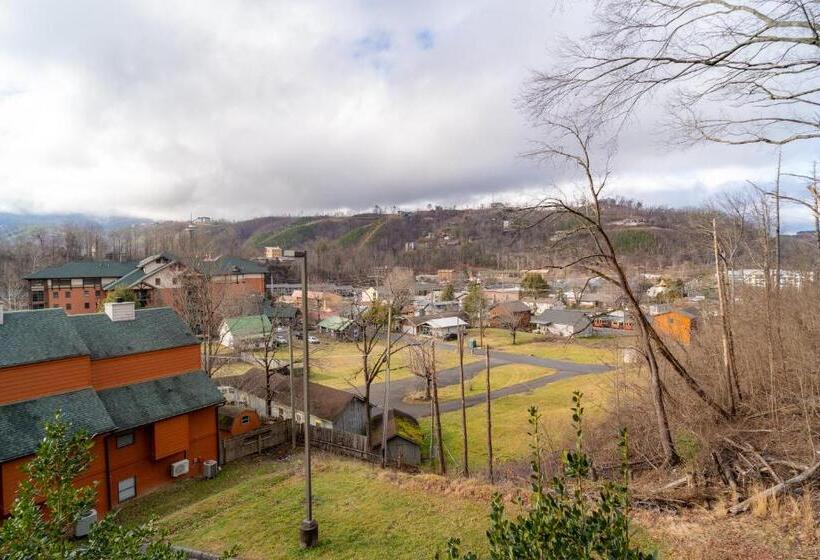 景色の見える一ベッドルームアパートメント, Condo In Gatlinburg Very Peaceful   10 Min Walk To Main Strip