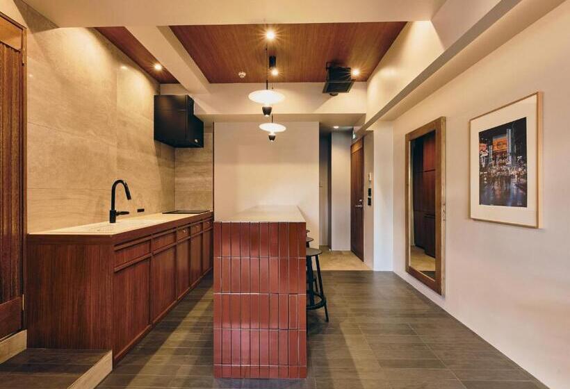 スタンダードスタジオ, Illi Mani Shibuya