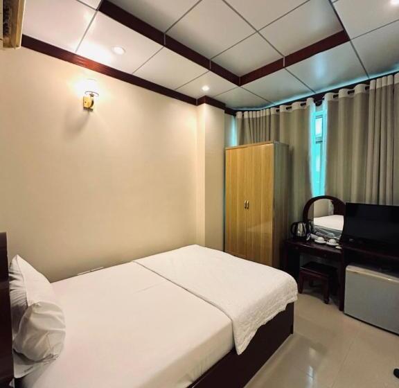 اتاق استاندارد یک نفره, Phúc đạt