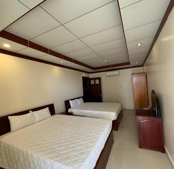 اتاق خانوادگی با چشمانداز دریا, Phúc đạt