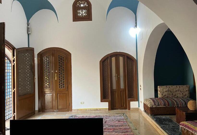 اتاق راحتی سه تخته, Pyramids View Guest Villa