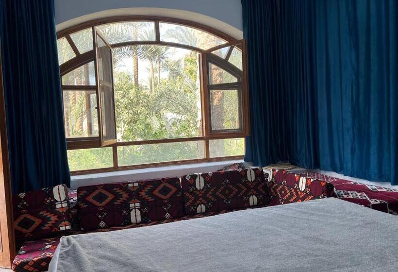 اتاق راحتی سه تخته, Pyramids View Guest Villa